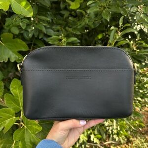 BNNU: Eclipse Purse in Black w/ Woven Strap!!!! (Portland Leather Goods)